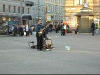 Street musicians/Уличный музыкант - Заходите к нам на огонек.